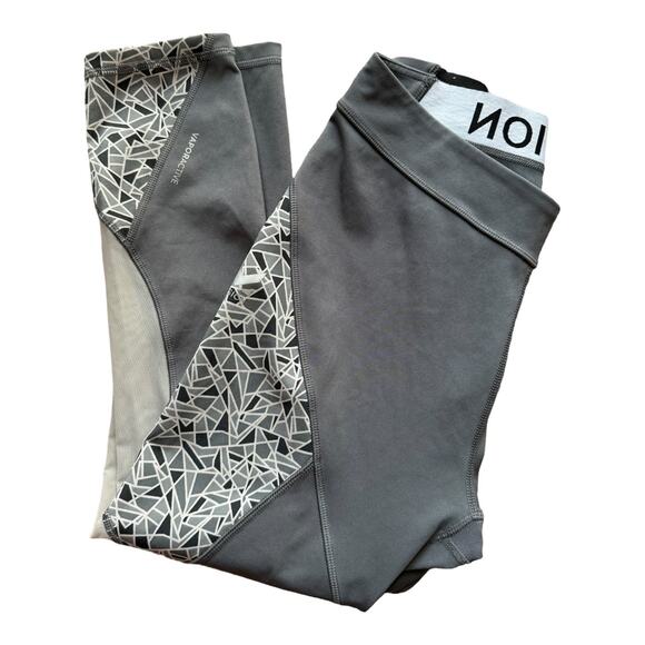 MISSION Women's Vaporactive Radiate Cropped Yoga Leggings bundle of two - Picture 4 of 11